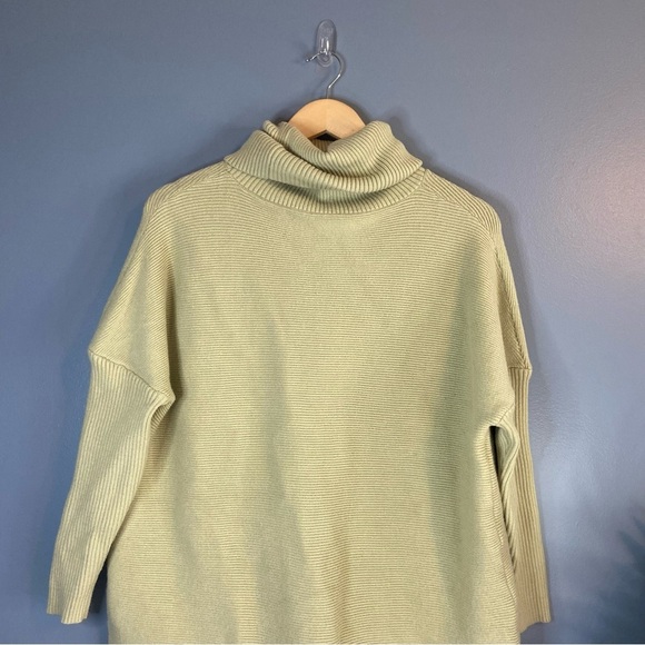 Lillusory Green Ribbed Knit Oversized Turtleneck Sweater - Picture 6 of 10